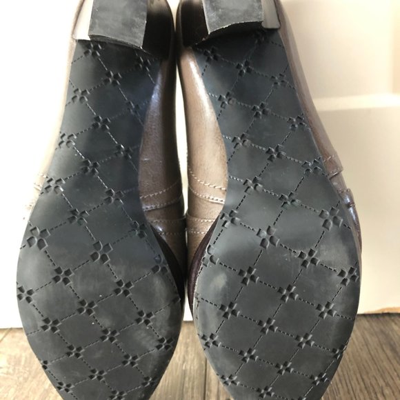 Naturalizer Yvonne Booties in Taupe - Picture 7 of 8